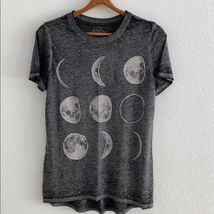 5/$30 Vintage Style Moon Tee